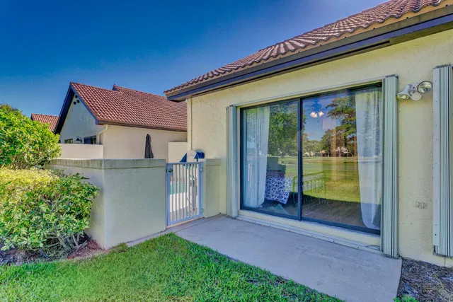PGA National Palm Beach Gardens Residence photo 47