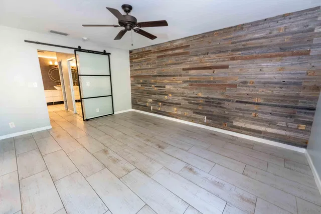  Residence photo 16