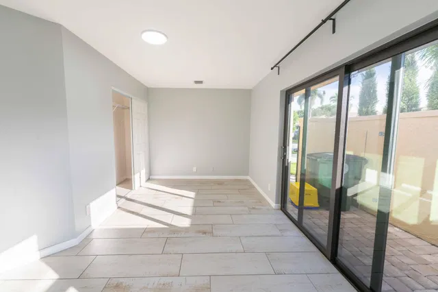  Residence photo 23