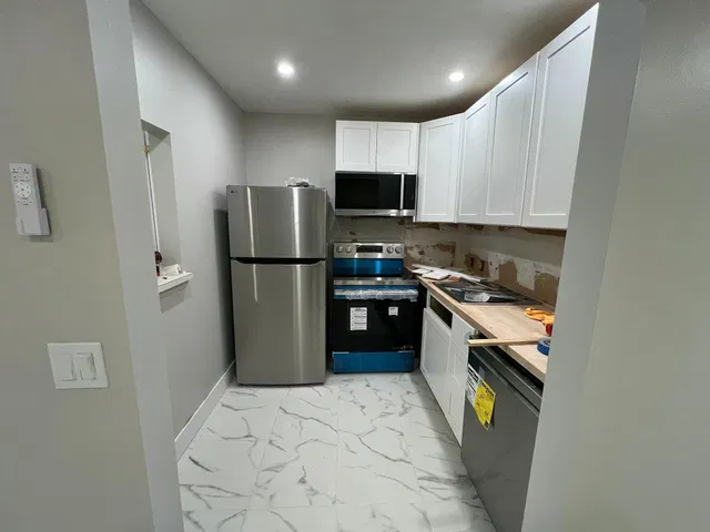 Residence photo 2