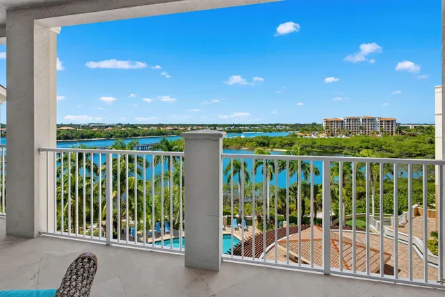 Jupiter Yacht Club Unit 505 photo 27