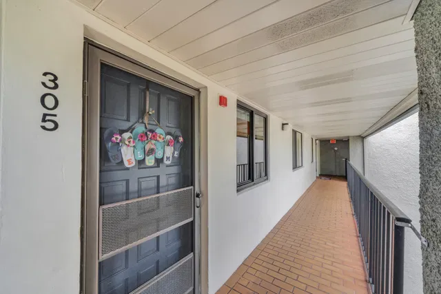 Residence photo 6