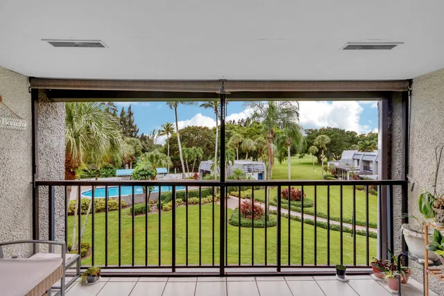 Residence photo 46