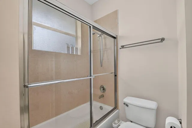 Residence photo 38