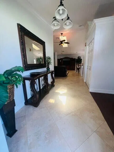 Residence photo 5