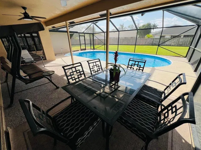 Residence photo 25