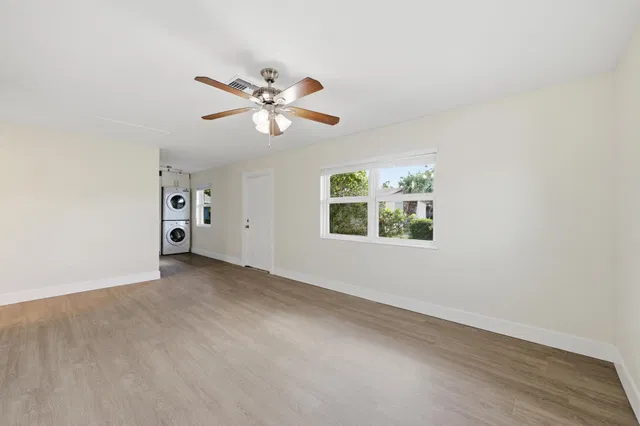 Residence photo 11