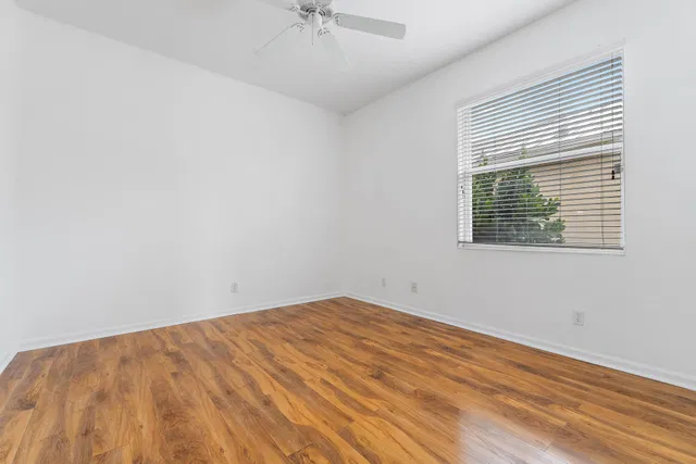 Residence photo 32