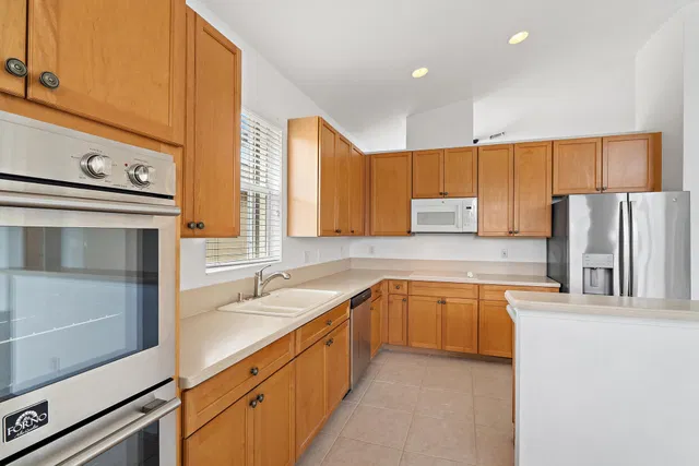 Residence photo 75