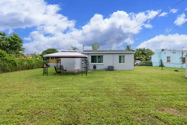 Residence photo 15