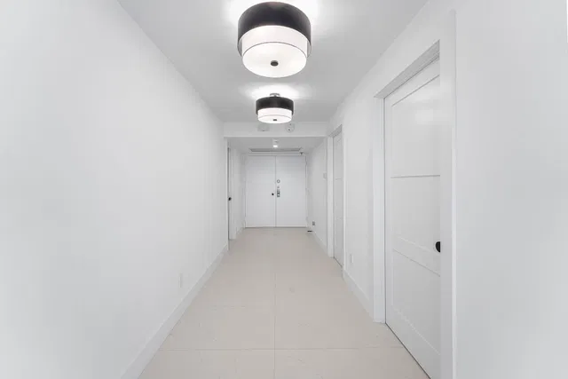 Eastpointe Singer Island Unit 19D photo 3