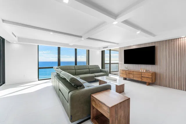 Eastpointe Singer Island Unit 19D photo 5