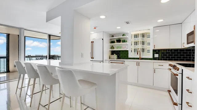 Eastpointe Singer Island Unit 6C photo 5