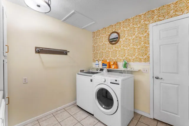 Residence photo 19