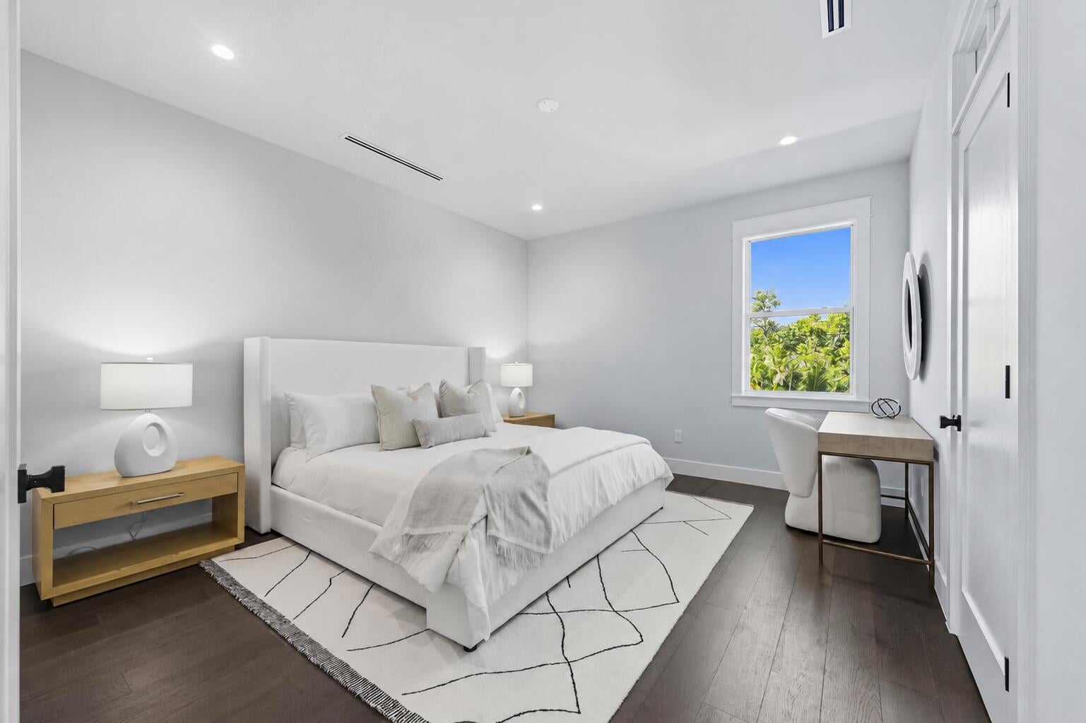 Residence photo 52