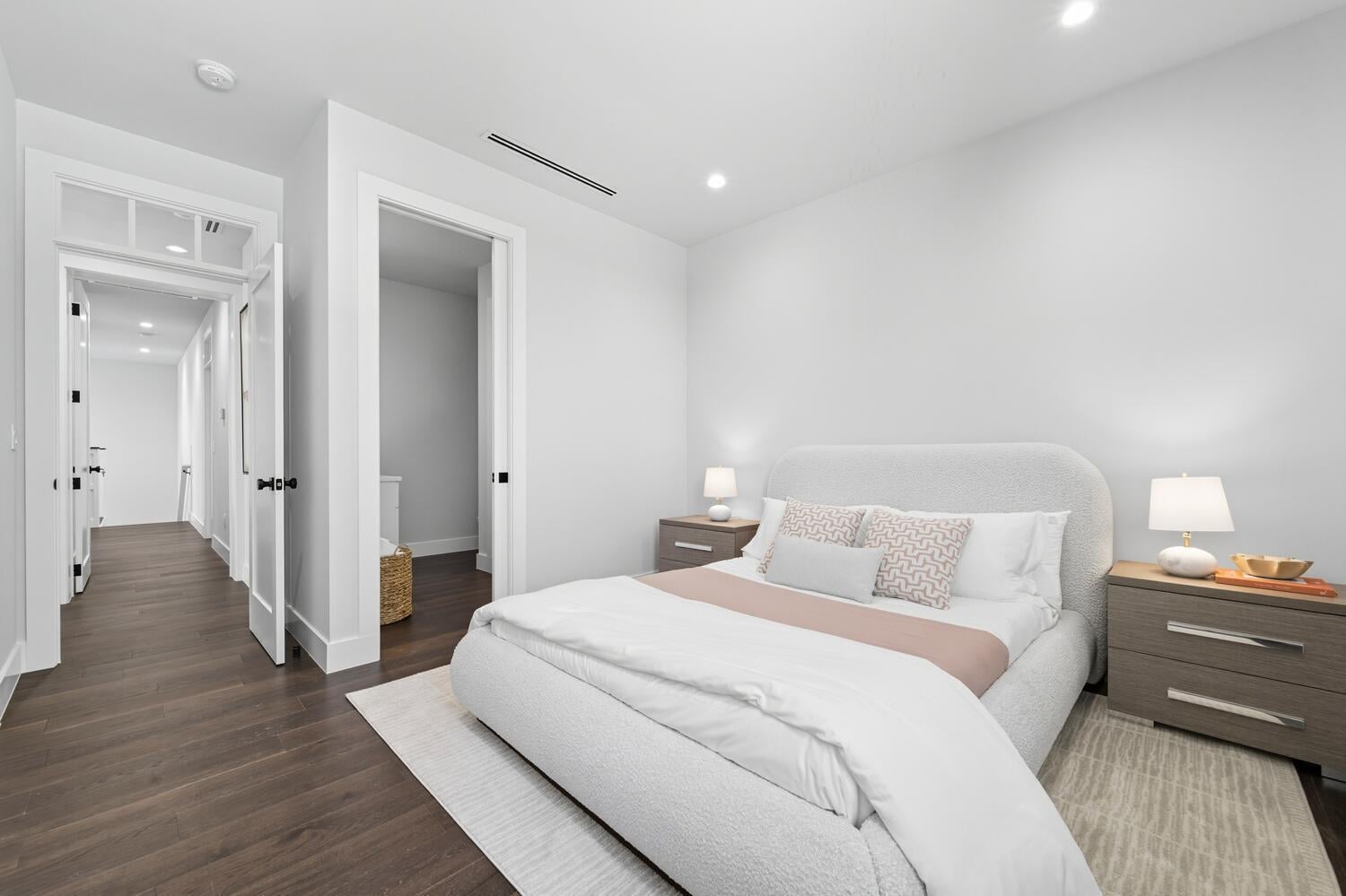 Residence photo 60