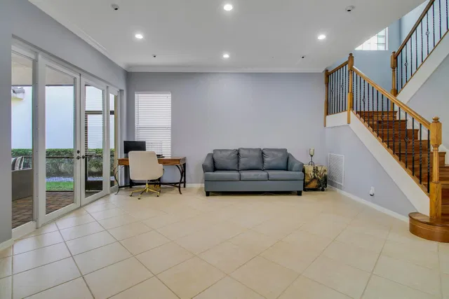 Residence photo 7