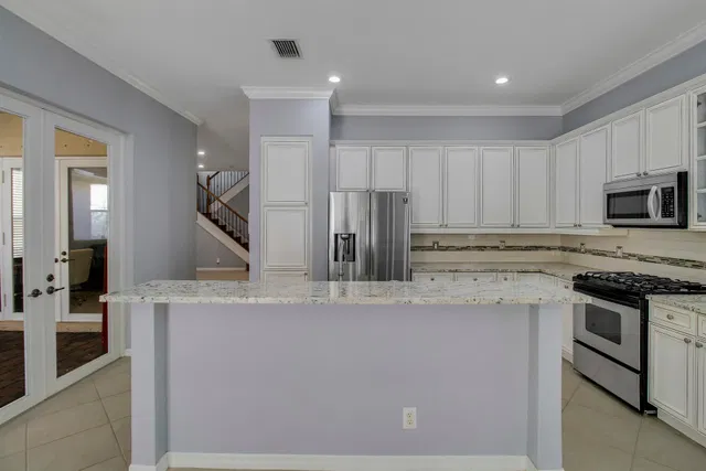 Residence photo 12