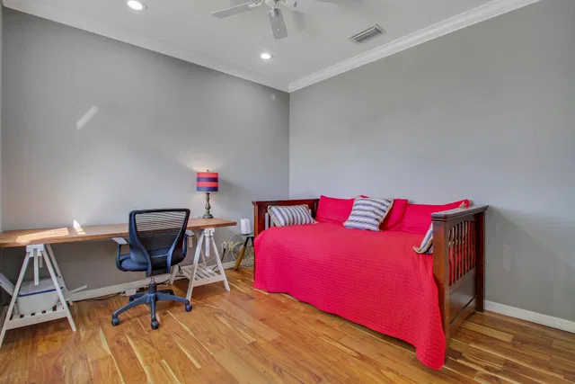Residence photo 29