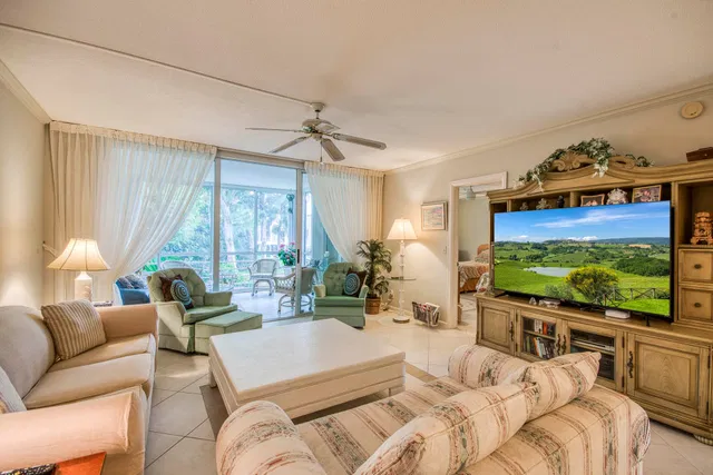 Singer Island Unit 11 photo 5
