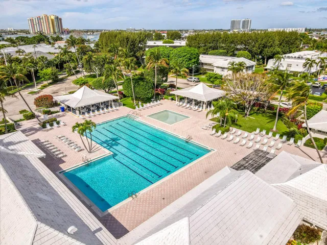 Singer Island Unit 11 photo 18