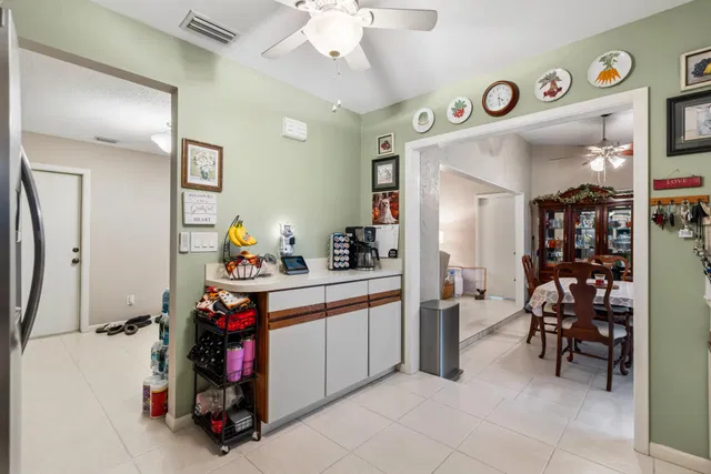  Residence photo 15