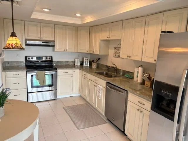 Unit 216 photo 5