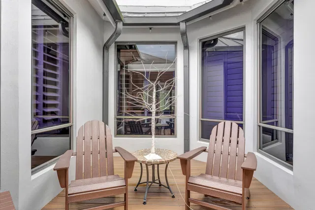Residence photo 51