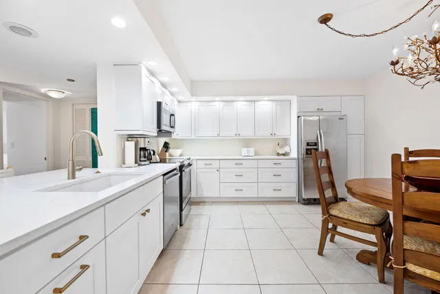 3420 S Ocean Unit 3P photo 4