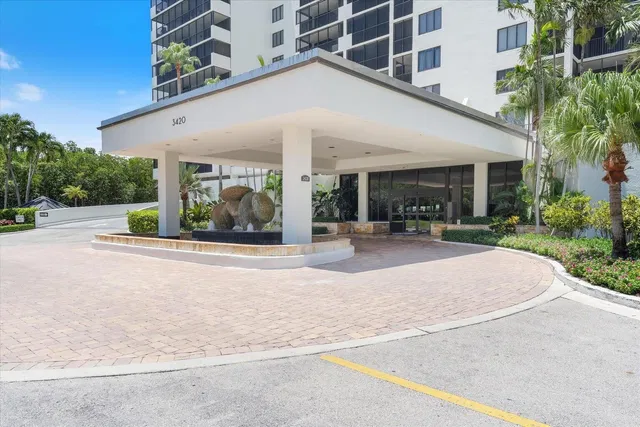 3420 S Ocean Unit 3P photo 30