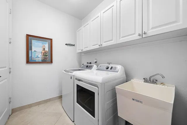 Residence photo 23