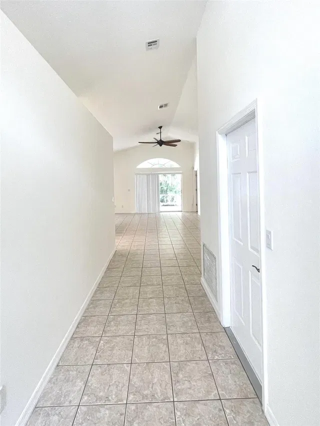  Residence photo 7