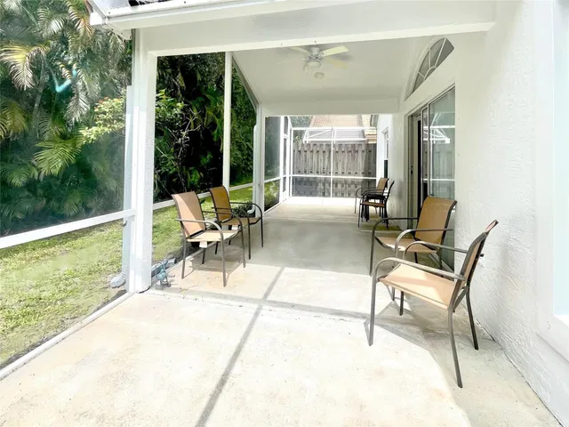  Residence photo 13