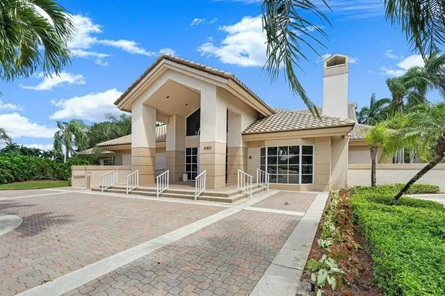  Residence photo 21