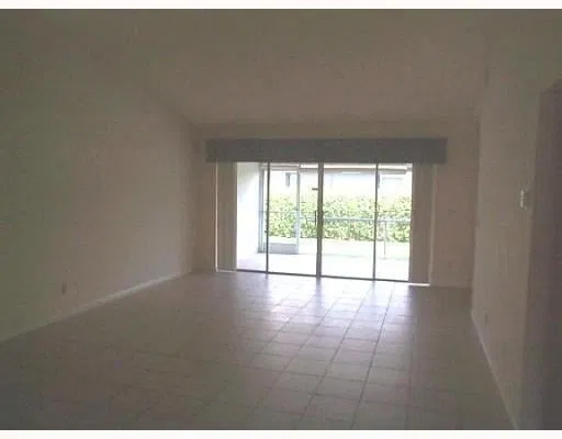Residence photo 2