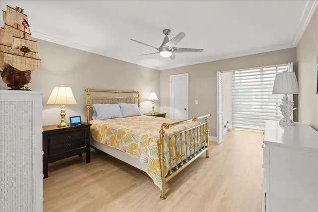Unit A104 photo 19