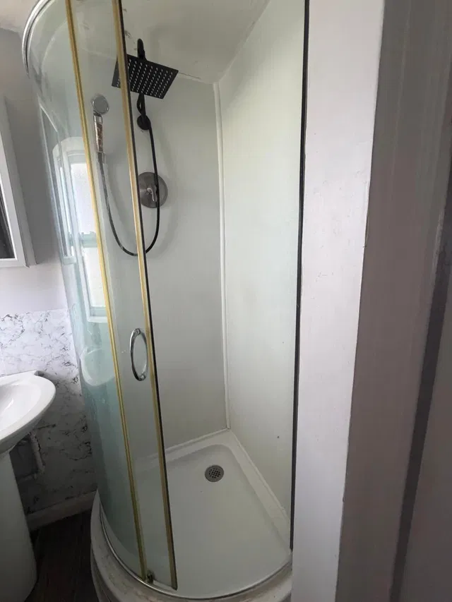 Unit 15 photo 9