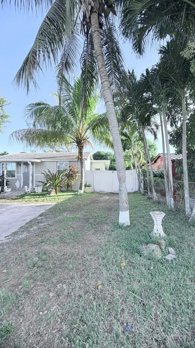 Residence photo 4