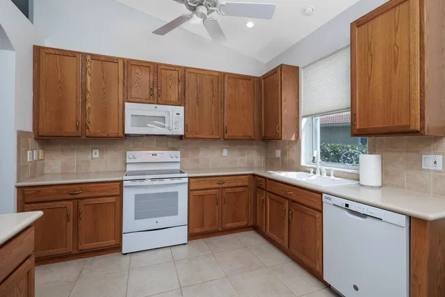 Residence photo 6