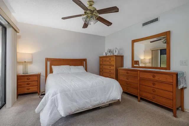 Unit 127-3 photo 13