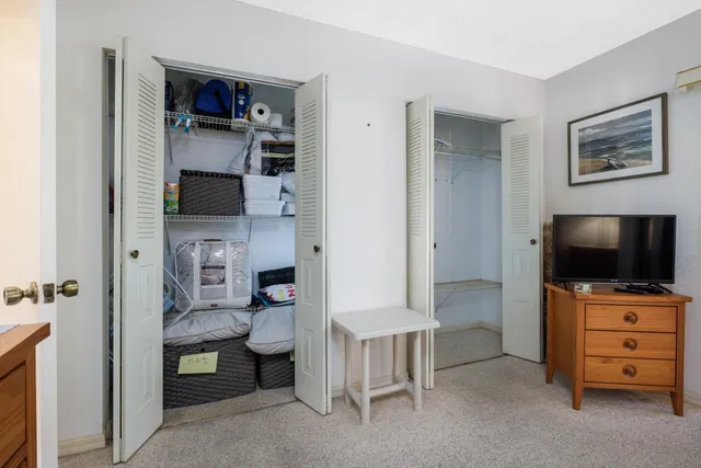 Unit 127-3 photo 14