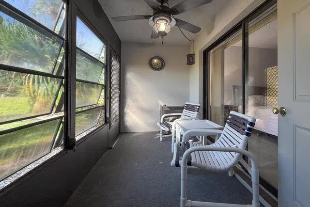 Unit 127-3 photo 17