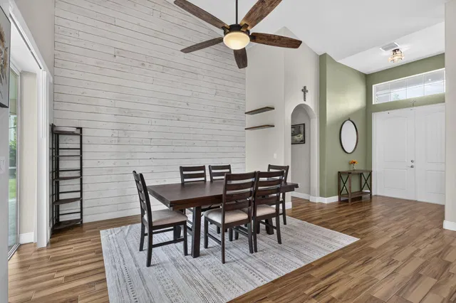 Residence photo 9
