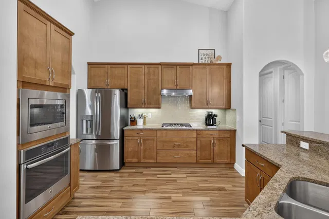 Residence photo 11