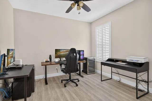 Residence photo 35