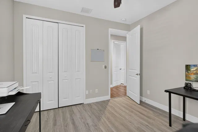 Residence photo 36