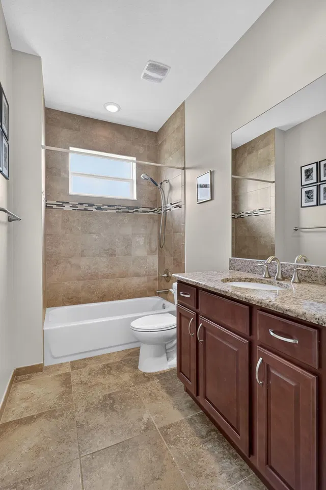 Residence photo 37