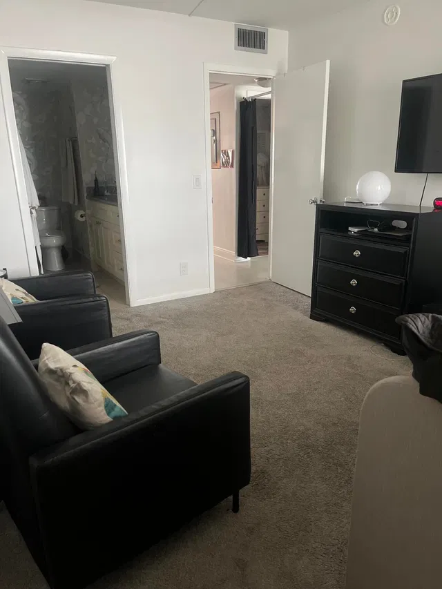 Residence photo 6