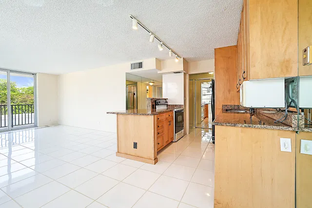 Boca Towers Unit 302E photo 5