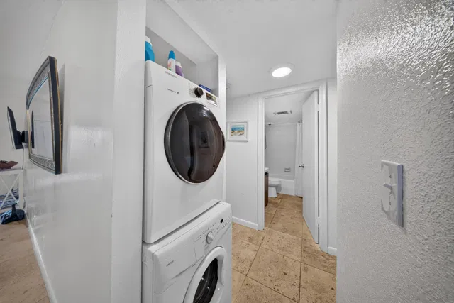 Unit 101 photo 33